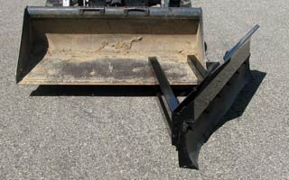 Bucket Mount Feed Alley Scraper